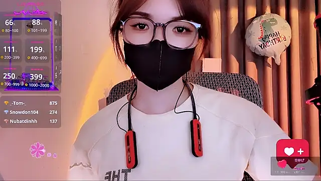 Bun-Chuche live sex cam