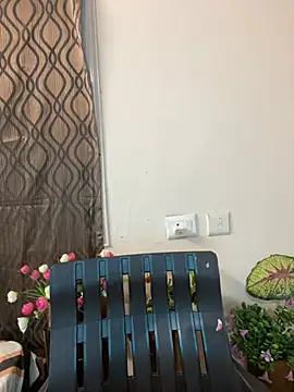 its_ur_flora webcam