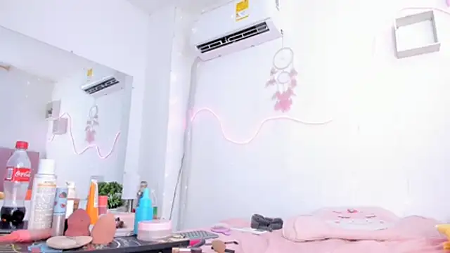 lilith_horny webcam