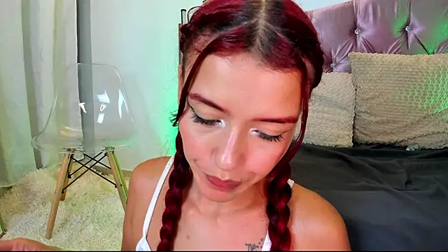 Cherry_Scarlet_ webcam