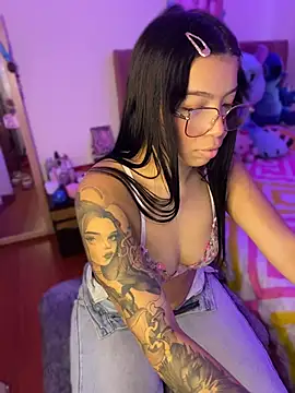 maaddyXXX webcam