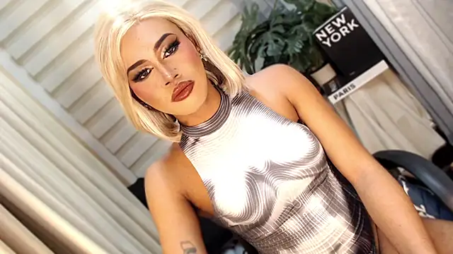 Winnie_Harllow webcam