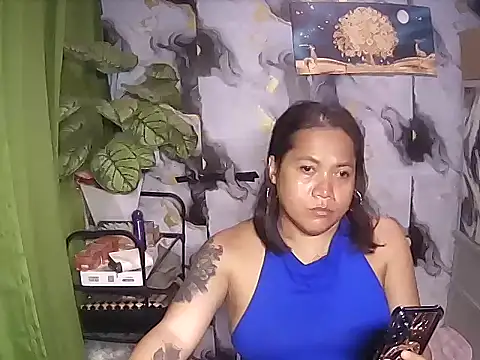 TabooSHOWgirl18 webcam