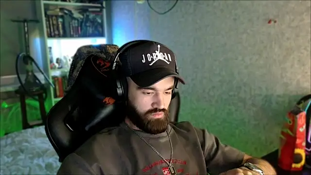 _Serious_Man webcam