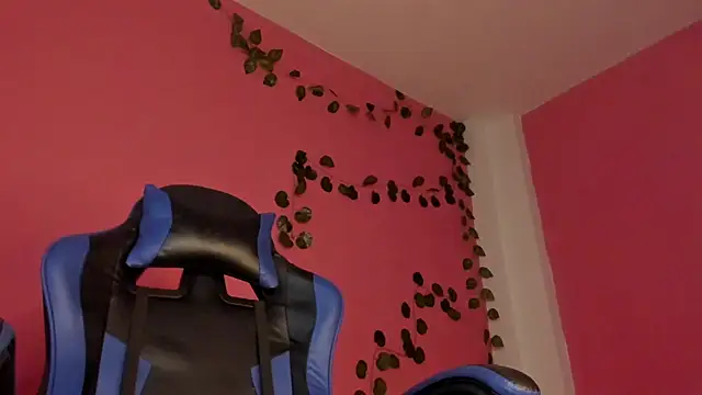 CLAIRE_EMPIRE webcam