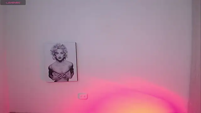 Millie_bobby webcam