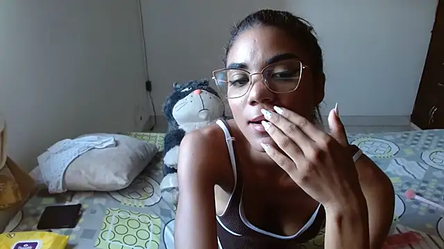 Raya_velvet webcam