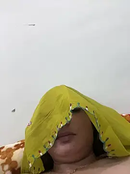 Miss_kanika76 webcam