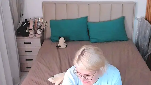 sabrinamacmarren webcam