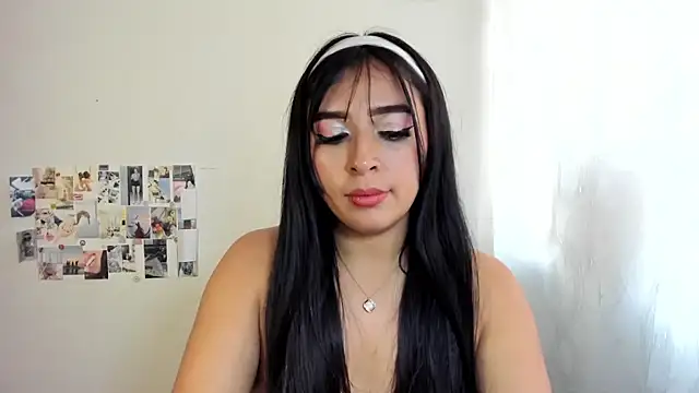 Conie_Squirtt webcam