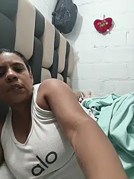 Zeyllyjhonson webcam