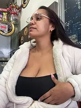 Sara-77 webcam