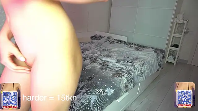 cream_fucks webcam