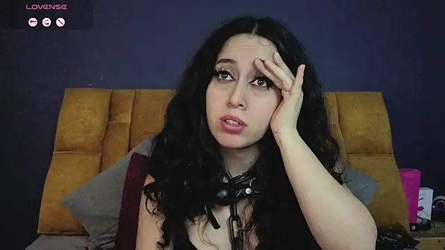 kendraasimons's live room