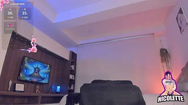 nicolette_tay live sex cam