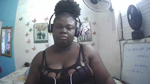 SherBunnyBoo87 webcam