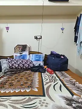 Tamil_Ishu webcam