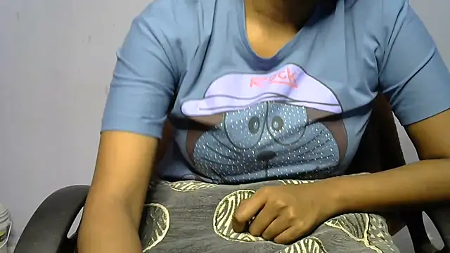 shrishtiGill webcam