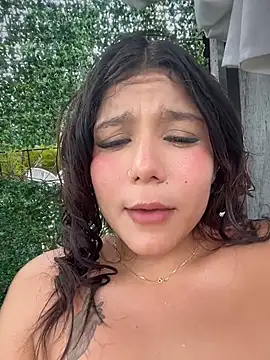 CherrySmirkXXX webcam