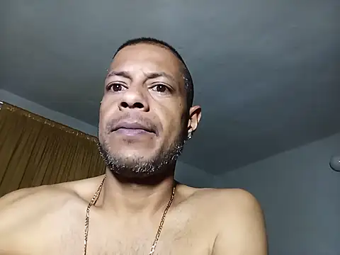 hornyman69123 webcam