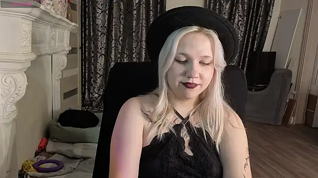 moon__shy webcam