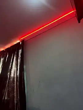 AnnieSinclair webcam
