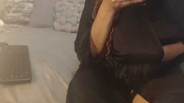 Creamyass22 webcam