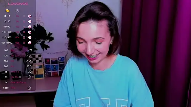 KindHazelHere_ webcam