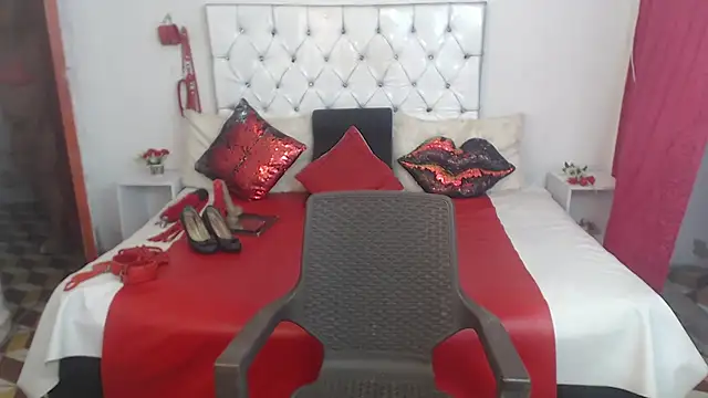 Sweetbigcatt webcam