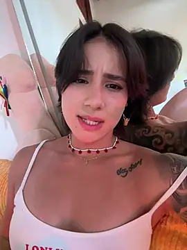 Ale_Lewis webcam