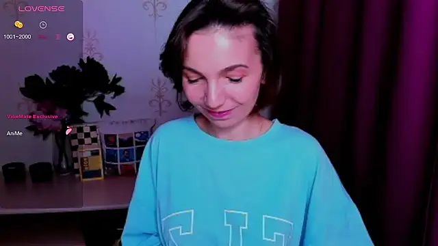 KindHazelHere_ webcam