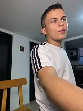 _Leo_Boy webcam