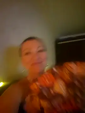 pure_elena live cam on StripChat