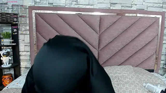 malek_zark2 live cam on StripChat