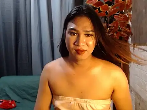 ODALISQUE_MIA live cam on StripChat