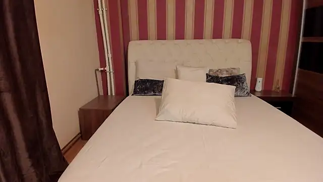AshxleyPage webcam