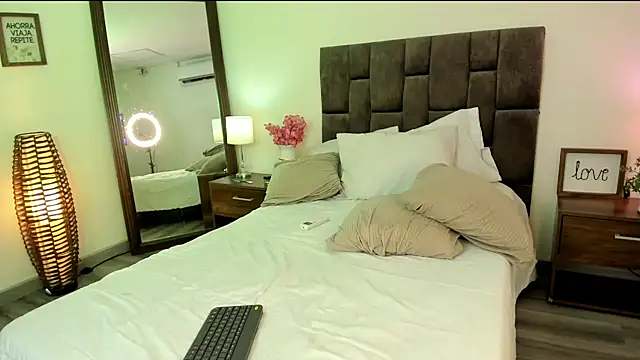 HecateMoon webcam