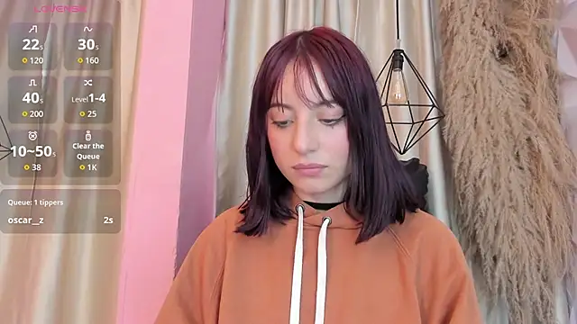 miahills__ webcam
