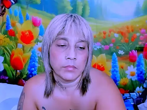 indianroxy webcam