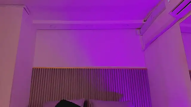ashvalentine_ webcam