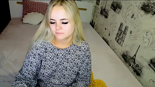 lovely-eyes webcam