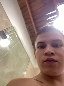 _Leo_Boy webcam