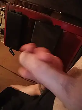 guzik111 - Guzik111's free webcam - UK Sex Cams