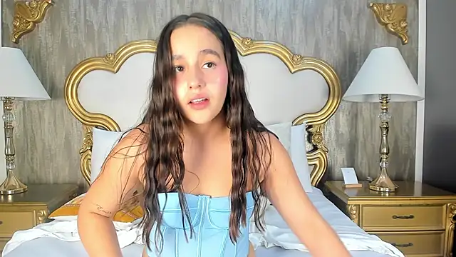 Alice__bennett webcam