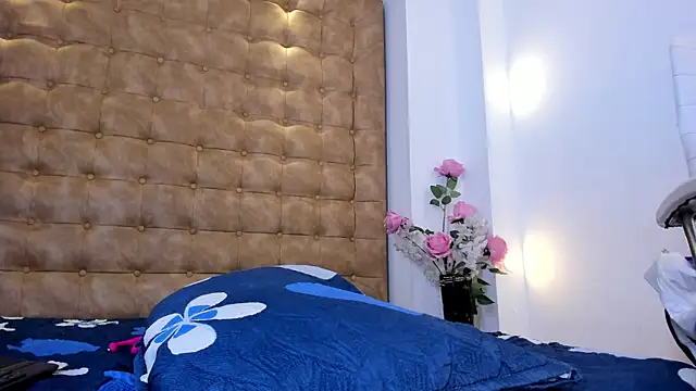 violet_giraldo webcam