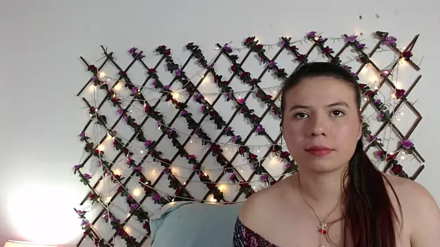 Samantha_Wallker live cam on StripChat