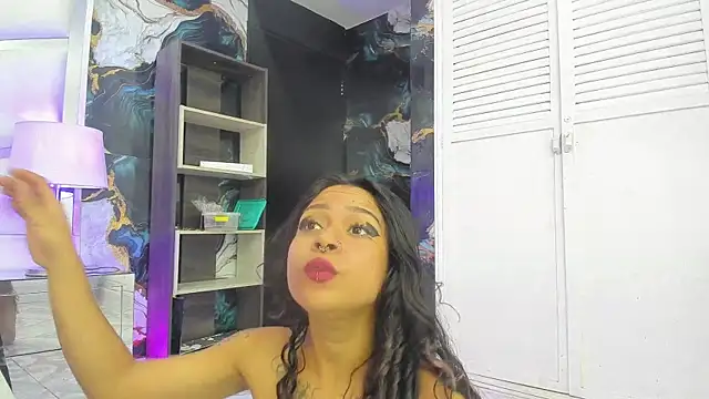 rave_connor webcam