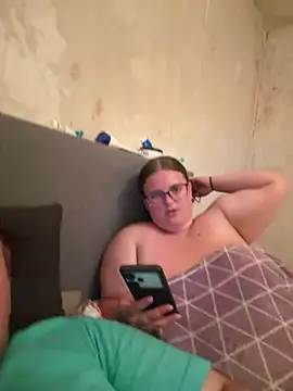 CurvyPaar2 webcam