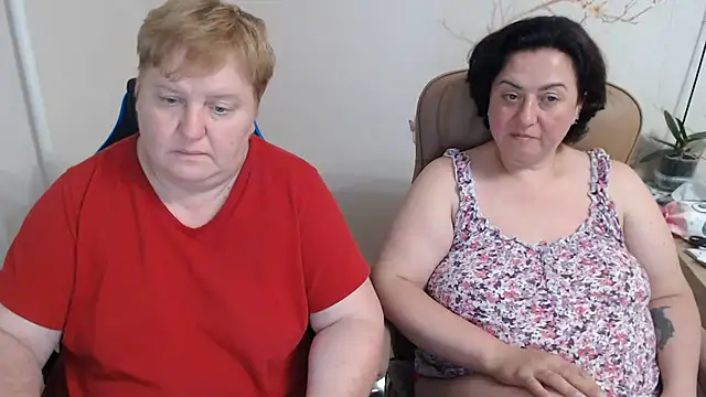Lindy-Jeanie webcam