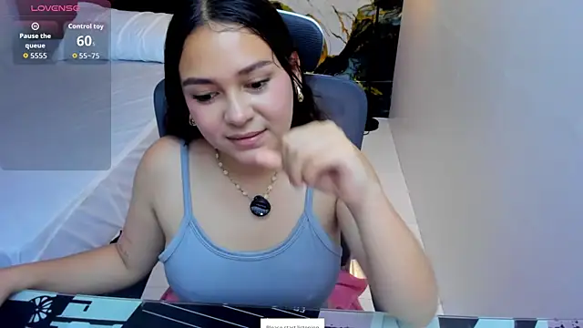 Littlee_Noemi webcam
